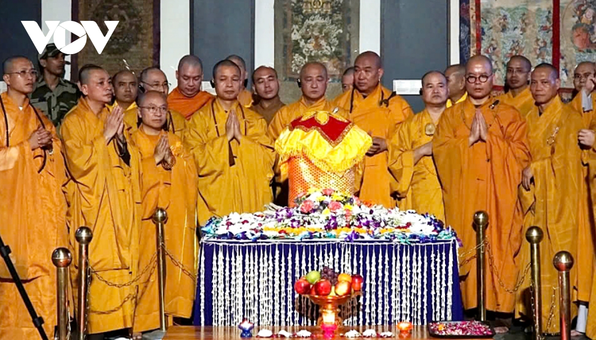 Lord Buddha’s Sarira brought to Vietnam for UN Day of Vesak 2025